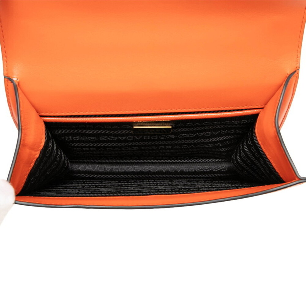 PRADA Bag - Picture 4 of 5